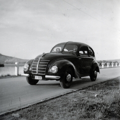 Hungary,Danube Bend, Visegrád, a 11-es főút, jobbra a háttérben a Szentendrei sziget., 1940, Boda Balázs, automobile, number plate, Fortepan #160652