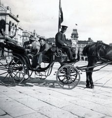 Olaszország, Trieszt, Piazza dell'Unita d'Italia (Piazza Unità), szemben a Városháza (Palazzo Comunale, Palazzo di Municipio)., 1936, Zsembery Bendegúz, Fortepan #160964