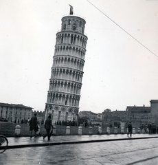 Olaszország, Pisa, Dóm tér a ferde toronnyal., 1936, Zsembery Bendegúz, kerékpár, ferde, Fortepan #160976