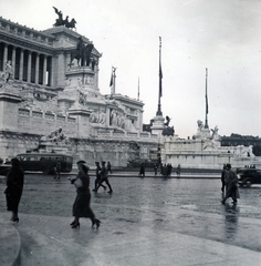 Olaszország, Róma, Piazza Venezia, II. Viktor Emánuel emlékmű (Monumento a Vittorio Emanuele II)., 1936, Zsembery Bendegúz, Fortepan #160982