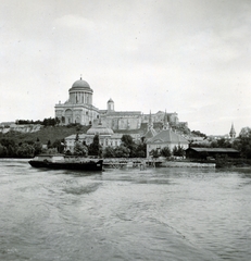 Hungary, Esztergom, a Bazilika és az Érseki palota látképe a Dunáról., 1940, Zsembery Bendegúz, Fortepan #161024