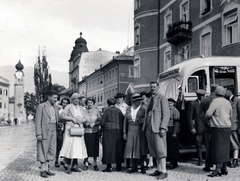 Ausztria, Lienz, Hauptplatz (Kaiser Josef Platz), balra a St. Antonius Kirche., 1935, Korda Judit, Fortepan #161827