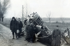 Ukrajna, I-16 Rata típusú repülőgép roncsa., 1941, Kiss Endre, Polikarpov I-16 "Rata", második világháború, keleti front, repülőgép, szovjet gyártmány, vadászrepülő, Polikarpov-márka, járműroncs, Fortepan #161944