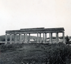 Ukrajna, Zbrucz,Huszjatin, a régi lengyel határon lévő diadalkapu., 1942, Kiss Endre, keleti front, második világháború, Fortepan #161948