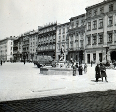 Ukrajna, Lviv, Régi piactér (Rinok) a Városháza felől nézve., 1942, Kiss Endre, Fortepan #161961