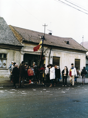 Románia,Erdély, Kolozsvár, Monostori út (Calea Moților) a 102 számú ház előtt. Romániai forradalom., 1989, Fortepan/Album047, román forradalom, rendszerváltás, Fortepan #162335