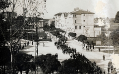 Olaszország, Udine, Piazzale della Repubblica, szemben a Via Giosuè Carducci. A felvétel az első világháború alatt Olaszországban elesett magyar katonák földi maradványainak ünnepélyes hazahozatalakor készült., 1929, Váradi Judit, Fortepan #162434