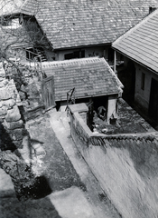 Hungary, Szentendre, Alkotmány utcai ház udvara a Várdombról nézve., 1957, Gara Andor, roof, Fortepan #162588