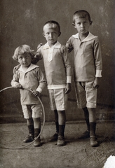 Slovakia, Košice, 1919, Gödér Hajnal, kids, Fortepan #163220