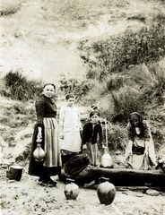 1917, Wittner Lucia, women, jar, Fortepan #163523