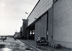 Hungary, Budaörs Airport, Budapest XI., 1938, Fadgyas Bence, Budapest, barrel, insignia, airplane, airport, automobile, Fortepan #163917