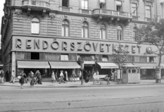 Magyarország, Budapest VII., Rákóczi út - Kazinczy utca sarok., 1948, Magyar Rendőr, Budapest, Fortepan #16437