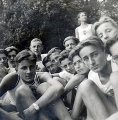 Netherlands, Vogelenzang, 5. Nemzetközi Cserkész Világtalálkozó (Jamboree), magyar cserkészek., 1937, Baráth Géza, boys, tableau, Fortepan #164385