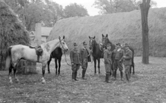 Magyarország, Táborfalva,Örkénytábor, lovasiskola., 1948, Magyar Rendőr, egyenruha, ló, lovasiskola, Fortepan #16455