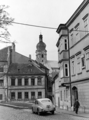 Hungary, Győr, Bécsi kapu (Köztársaság) tér a Káptalandomb felé nézve. Háttérben a Székesegyház., 1969, Faragó László, Fortepan #164750