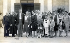 Csehország, Frantiskovy Lázne, a Solný-, és a Luční-forrás oszlopcsarnoka (kolonáda Solného a Lučního pramene)., 1929, Bánfalvi Jánosné, kutya, Fortepan #165314