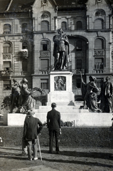 Magyarország, Budapest XI., Móricz Zsigmond (Horthy Miklós) körtér, Szent Imre szobor (Kisfaludi Strobl Zsigmond, 1930.)., 1938, Olbert Mariann, Budapest, Fortepan #165513