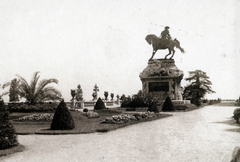 Hungary, Budapest I., Savoyai terasz, Savoyai Jenő lovasszobra (Róna József, 1899.) a Királyi Palota (később Budavári Palota) előtt., 1930, Olbert Mariann, Budapest, Fortepan #165520