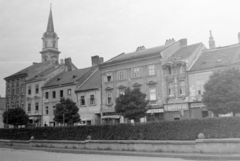 Magyarország, Sopron, Várkerület (Lenin körút), a háttérben a Szent György-templom tornya., 1951, Magyar Rendőr, cégtábla, látkép, templomtorony, Fortepan #16689