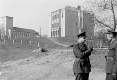 Magyarország, Budapest XII., Apor Vilmos tér (Szendi árok - Stromfeld Aurél út sarok) Felső-krisztinavárosi Keresztelő Szent János-templom és plébánia épülete., 1952, Magyar Rendőr, Budapest, katolikus, templom, katona, Fortepan #16751