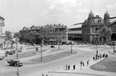 Magyarország, Budapest V.,Budapest VI., Nyugati (Marx) tér., 1952, Magyar Rendőr, forgalom, teherautó, utcakép, városkép, rendőrkalitka, Budapest, Gustave Eiffel-terv, Fortepan #16770