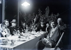 1936, Privát Fotó és Film Archívum-Höfler Tibor gyűjtemény, fruitbowl, night, terrace, table society, Fortepan #170401