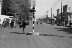 Kína, Kanton, Yanjiang W Road 113., Oi Kwan Hotel (másnéven Aiqun Hotel)., 1955, Lőrinczi Ákos, légvezeték, utcakép, Fortepan #170441