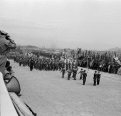 Koreai Népi Demokratikus Köztársaság, Szarivon, május 1-i felvonulás., 1955, Lőrinczi Ákos, képarány: négyzetes, felvonulás, Fortepan #170469