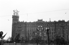 Hungary, Budapest XII.,Budapest II., Széll Kálmán (Moszkva) tér, szemben a Postapalota., 1956, Lőrinczi Ákos, flag, watch, Red Star, Fortepan #170535