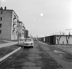 Magyarország, Budapest XIX., lakóépületek és garázssor a Nagykőrösi út - Zoltán utca - Pannónia utca hatrárolta területen., 1972, Péterffy István, Trabant 601, rendszám, Budapest, Fortepan #170669