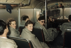 A XVI. nyári olimpiai játékokra utazó magyar csapat tagjai., 1956, Sárosi Imre, colorful, bus, cabin, plaid, Fortepan #171001