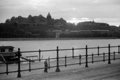 Magyarország, Budapest V.,Budapest I., a budai Vár a pesti oldalról, a Vigadó tér környékéről nézve., 1941, Sattler Katalin, Budapest, Fortepan #171052