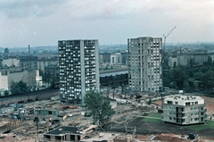 Németország, Berlin, Nyugat-Berlin, a toronyházak mögött a Stadtbahn Bellevue állomása., 1957, Sattler Katalin, színes, Nyugat-Berlin, modern építészet, magasház, Fortepan #171201