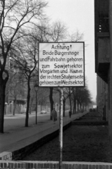 Németország, Berlin, Nyugat-Berlin, Kelet-Berlin, Harzer Strasse, szemben a Bouchéstrasse a Heidelberger Strasse felé nézve., 1957, Sattler Katalin, NDK, Kelet-Berlin, Nyugat-Berlin, német szöveg, Fortepan #171235