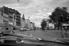 Németország, Hamburg, Reeperbahn a Millerntorplatz felé nézve, jobbra a Davidstrasse torkolata., 1959, Sattler Katalin, NSZK, gyalogátkelő, Fortepan #171324