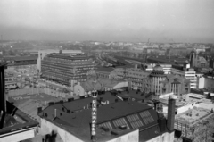 Finnország, Helsinki, kilátás a Hotel Torni-ból, szemben a Mannerheimintie épületei, háttérben a Központi pályaudvar., 1960, Sattler Katalin, madártávlat, Fortepan #171448