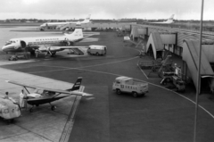 Dánia, Kastrup, Koppenhágai repülőtér (Københavns Lufthavn, Kastrup)., 1961, Sattler Katalin, SAS légitársaság, Cessna-márka, Cessna 172, Icelander légitársaság, Vickers Viscount 759, Fortepan #171458