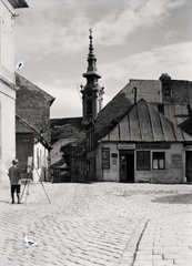 Magyarország, Tabán, Budapest I., Szarvas tér, balra a Fehér sas utca, szemben a Görög utca, jobbra a Virág Benedek utca. Háttérben a Szent Demeter szerb templom., 1923, Sütő János, Budapest, Fortepan #171629