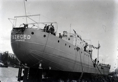 Hungary, Budapest XIII., Újpesti-öböl, Ganz és Tsa. Villamossági-, Gép-, Waggon- és Hajógyár Rt. A DTRT Szeged (1936) Duna-tengerjáró áruszállító hajó építése., 1936, Sütő János, Budapest, Fortepan #171639