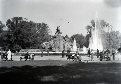 Magyarország, Városliget, Budapest XIV., Sió tündér regéje szoborcsoport és szökőkút Mátray Lajos György szobrászművész alkotása (1896)., 1926, Sütő János, Budapest, Fortepan #171660