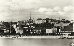 Magyarország, Budapest I., a vízivárosi Duna-part és a budai Vár Pest felől nézve, középen a Halászbástya és a Mátyás-templom., 1930, TEHTUBE, látkép, Budapest, Fortepan #171715