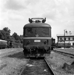 Magyarország, Budapest X., Kőbányai út 30-36., MÁV Északi Járműjavító Üzem., 1969, Magyar Műszaki és Közlekedési Múzeum, villanymozdony, Budapest, MÁV V55 sorozat, Fortepan #171741