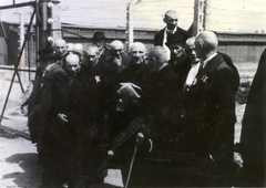 Poland, Oświęcim, az auschwitz–birkenaui koncentrációs tábor., 1944, Lili Jacob, holocaust, walking cane, judaism, antisemitism, concentration camp, yellow star, Fortepan #172021