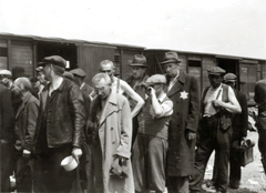 Poland, Oświęcim, az auschwitz–birkenaui koncentrációs tábor., 1944, Lili Jacob, holocaust, antisemitism, concentration camp, Holocaust train, Fortepan #172047