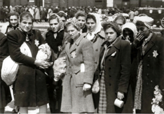 Poland, Oświęcim, az auschwitz–birkenaui koncentrációs tábor., 1944, Lili Jacob, holocaust, antisemitism, concentration camp, Holocaust train, Fortepan #172076