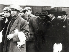 Poland, Oświęcim, az auschwitz–birkenaui koncentrációs tábor., 1944, Lili Jacob, holocaust, antisemitism, concentration camp, Holocaust train, Fortepan #172088