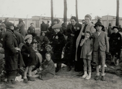 Poland, Oświęcim, az auschwitz–birkenaui koncentrációs tábor., 1944, Lili Jacob, holocaust, antisemitism, concentration camp, Fortepan #172122