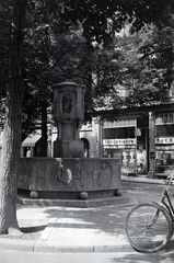 Németország, Bonn, Stockenstrasse - Franziskanerstrasse sarok, Studentenbrunnen (Carl Burger, 1913.)., 1938, Ormos Imre Alapítvány, Ormos Imre, Fortepan #173208