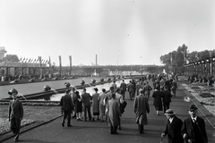 Németország, Essen, Grugapark, a Második Birodalmi Kertészeti Kiállítás (Reichsgartenschau 1938.), a kép bal szélén a Grugaturm látszik., 1938, Ormos Imre Alapítvány, Ormos Imre, szökőkút, séta, Fortepan #173224