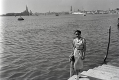 Olaszország, Velence, kilátás a Viale Giardini Pubblici felől, balra a San Giorgio Maggiore sziget és a San Giorgio Maggiore-templom, jobbra a Szent Márk-székesegyház harangtornya., 1938, Ormos Imre Alapítvány, Ormos Imre, Fortepan #173258